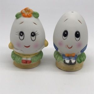 Lefton Vintage Mr. & Mrs. Humpty Dumpty Salt and Pepper shakers